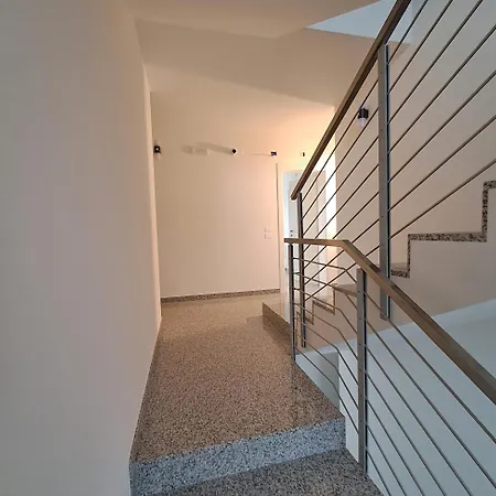 Garibaldi 16 Bed & Breakfast Legnaro