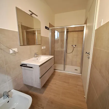 Garibaldi 16 Bed & Breakfast